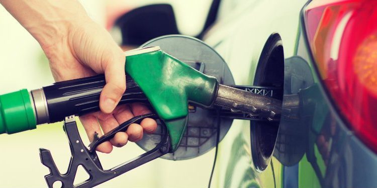  Cum economisim carburant atunci cand conducem?
